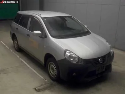 Nissan AD