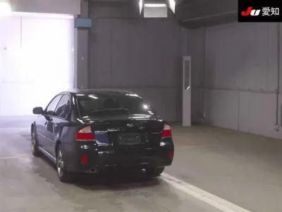Subaru LEGACY B4