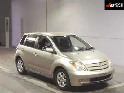 Toyota IST
