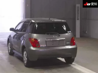 Toyota IST