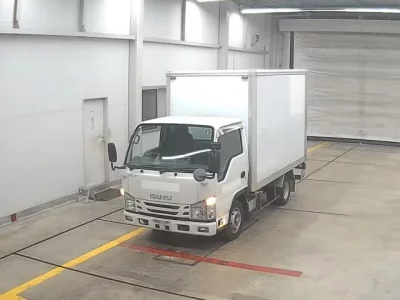 Isuzu ELF