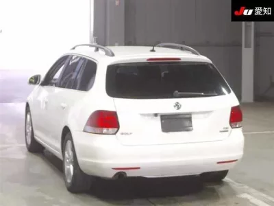 Volkswagen GOLF VARIANT