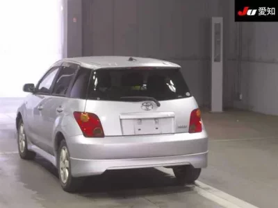 Toyota IST