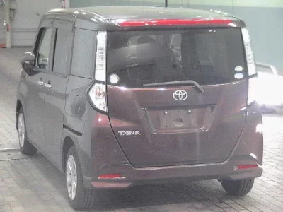 Toyota TANK