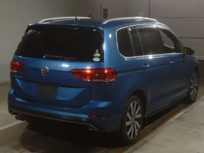 Volkswagen GOLF TOURAN