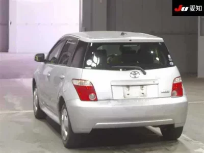 Toyota IST