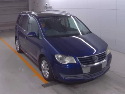 Volkswagen GOLF TOURAN