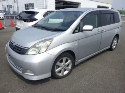 Toyota ISIS