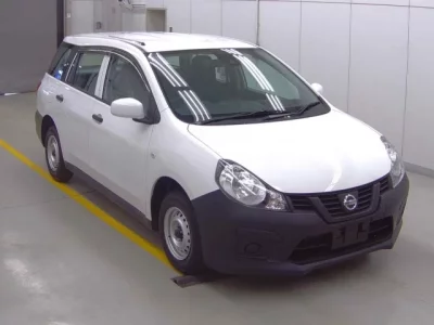 Nissan AD