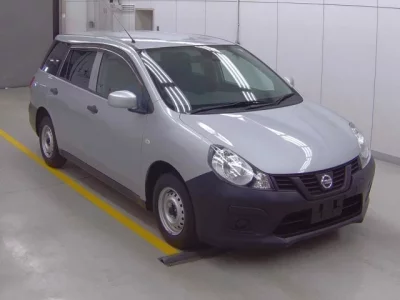 Nissan AD