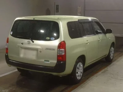Toyota SUCCEED