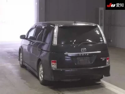 Toyota ISIS