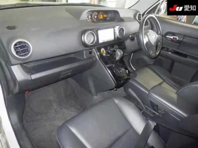Toyota COROLLA RUMION