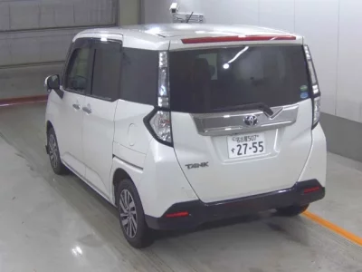 Toyota TANK