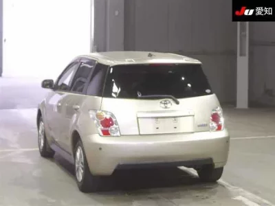 Toyota IST