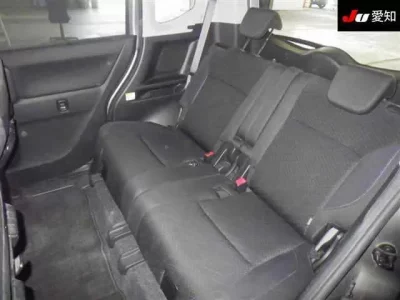 Mitsubishi DELICA D2