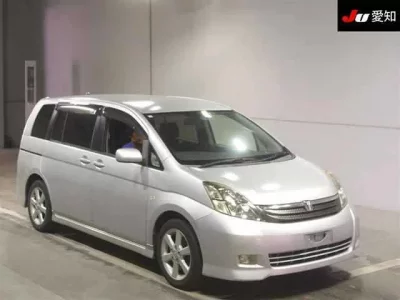 Toyota ISIS