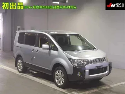 Mitsubishi DELICA D5