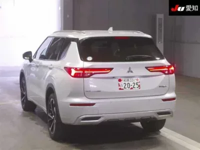 Mitsubishi OUTLANDER PHEV