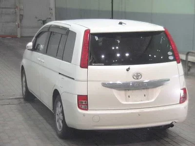 Toyota ISIS
