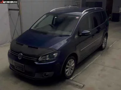 Volkswagen GOLF TOURAN