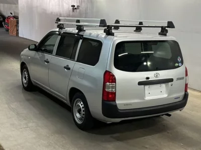 Toyota SUCCEED