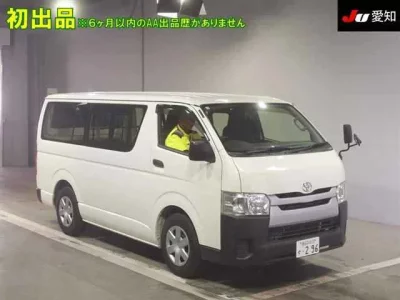 Toyota HIACE VAN