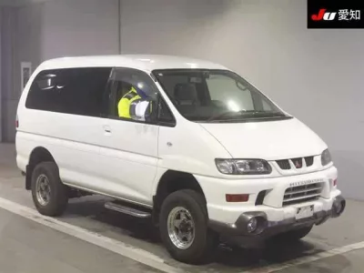 Mitsubishi DELICA