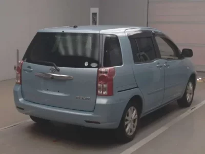 Toyota RAUM