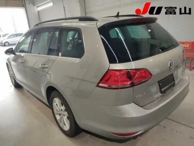 Volkswagen GOLF VARIANT