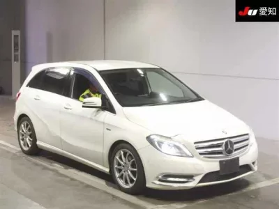 Mercedes-Benz B CLASS