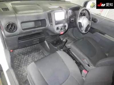Nissan AD