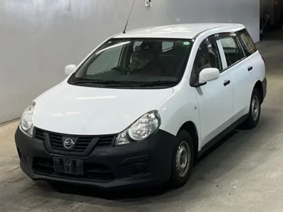 Nissan AD