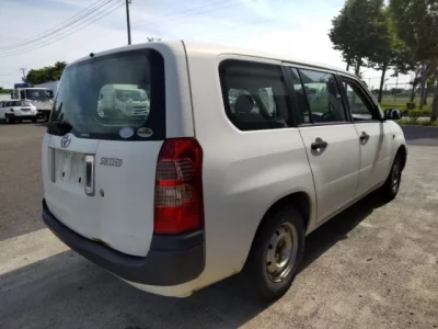 Toyota SUCCEED
