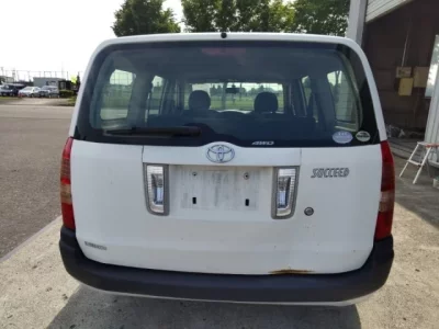 Toyota SUCCEED
