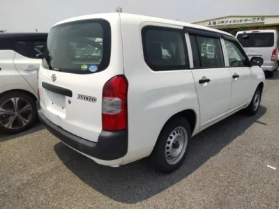 Toyota SUCCEED