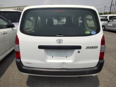 Toyota SUCCEED