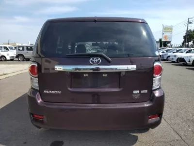Toyota COROLLA RUMION