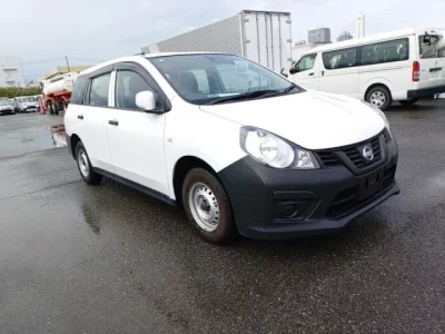 Nissan AD