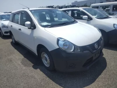 Nissan AD