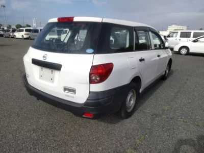 Nissan AD