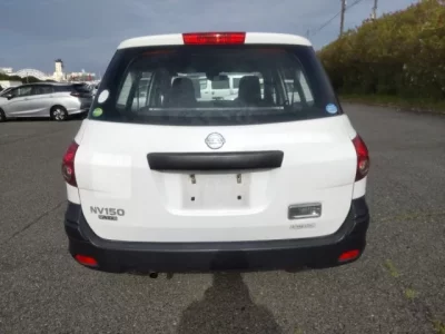 Nissan AD