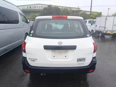 Nissan AD