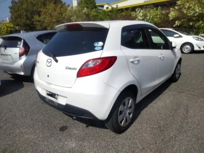 Mazda DEMIO