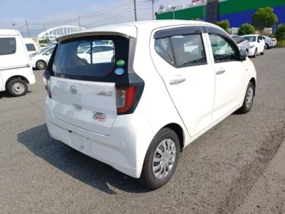 Daihatsu MIRA E S