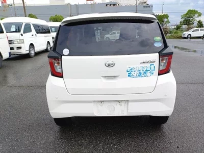 Daihatsu MIRA E S