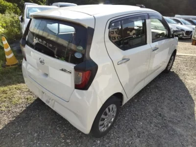 Daihatsu MIRA E S