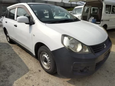 Mitsubishi LANCER VAN