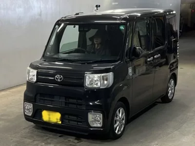 Toyota PIXIS MEGA