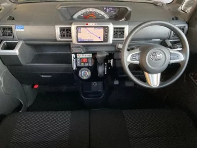 Toyota PIXIS MEGA